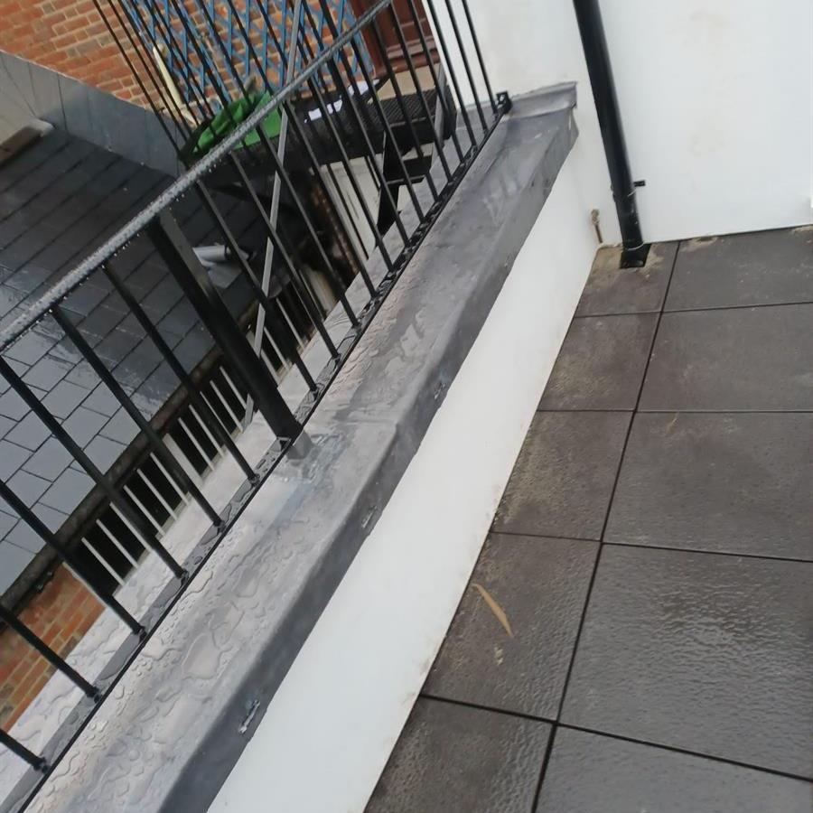 Balcony/Entrance in Godalming